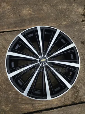 Unique Design SPD 18-Inch Wheel.