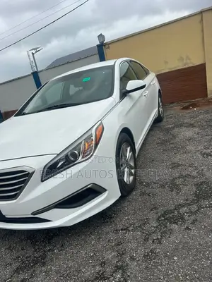 Hyundai Sonata Sport Sedan FWD (2.4L 4cyl 6A) 2016 White