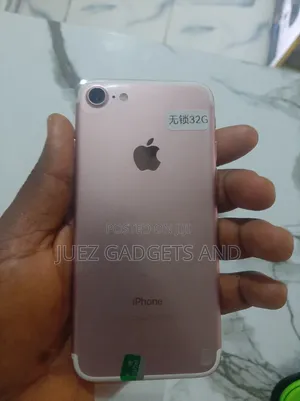 Apple iPhone 7 32 GB Gold