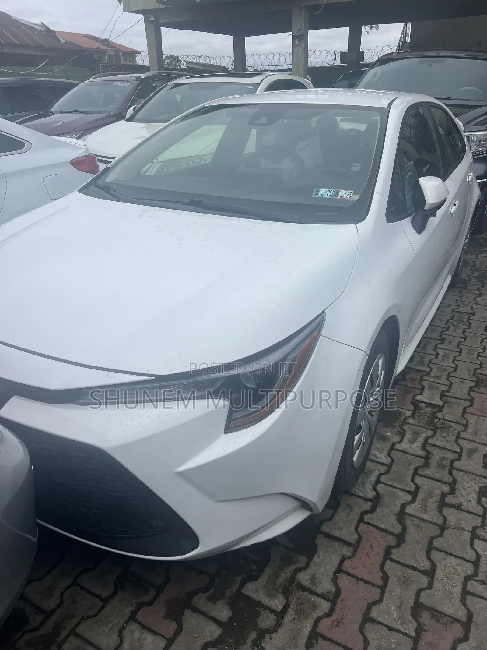 Toyota Corolla LE 2020 White