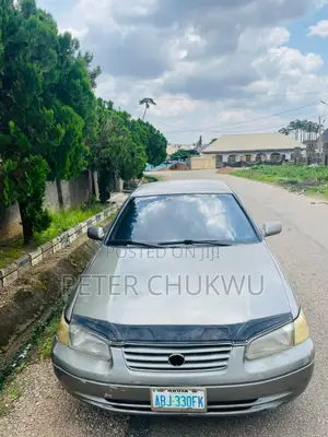 Toyota Camry LE 4dr Sedan (2.2L 4cyl 4A) 2000 Green