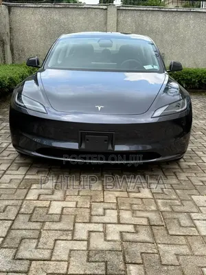 Tesla Model 3 Long Range AWD 2025 Gray
