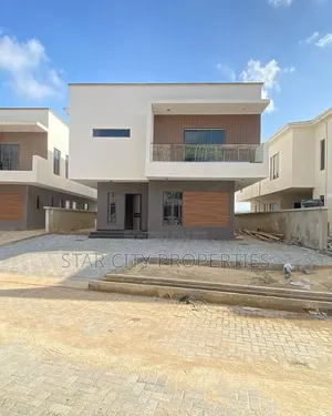 4bdrm Duplex in Lekki for sale