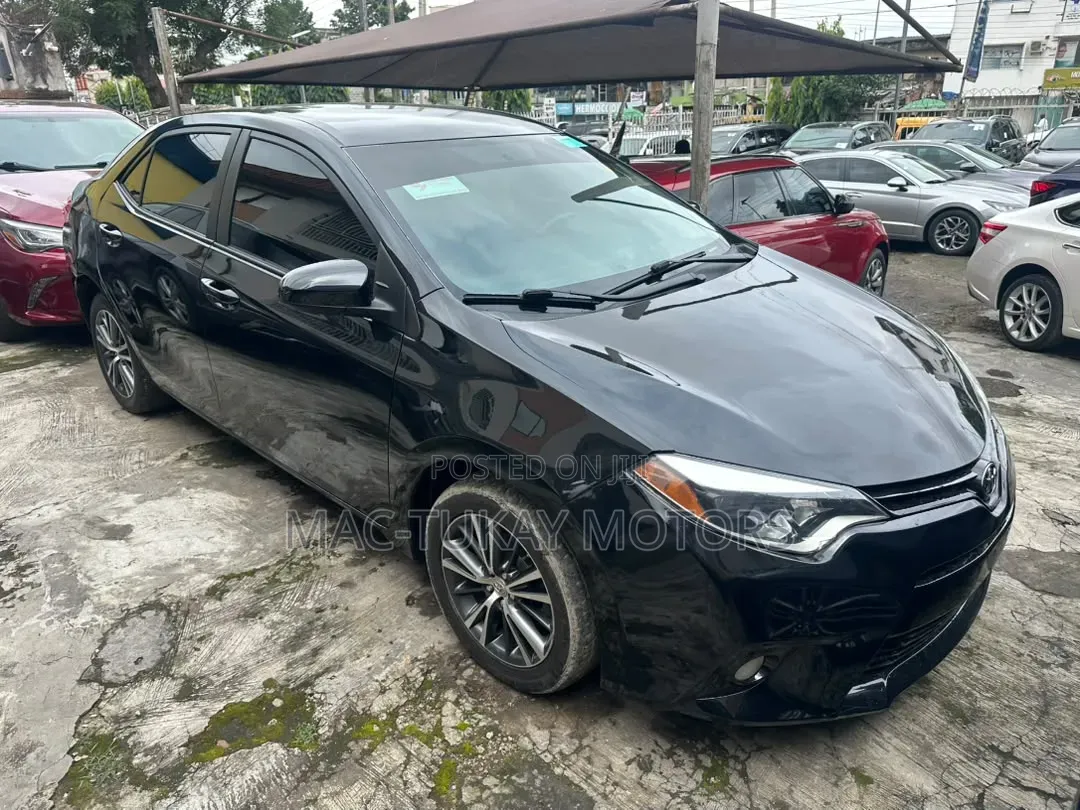 Toyota Corolla 2016 Black