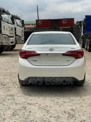 Toyota Corolla 2015 White