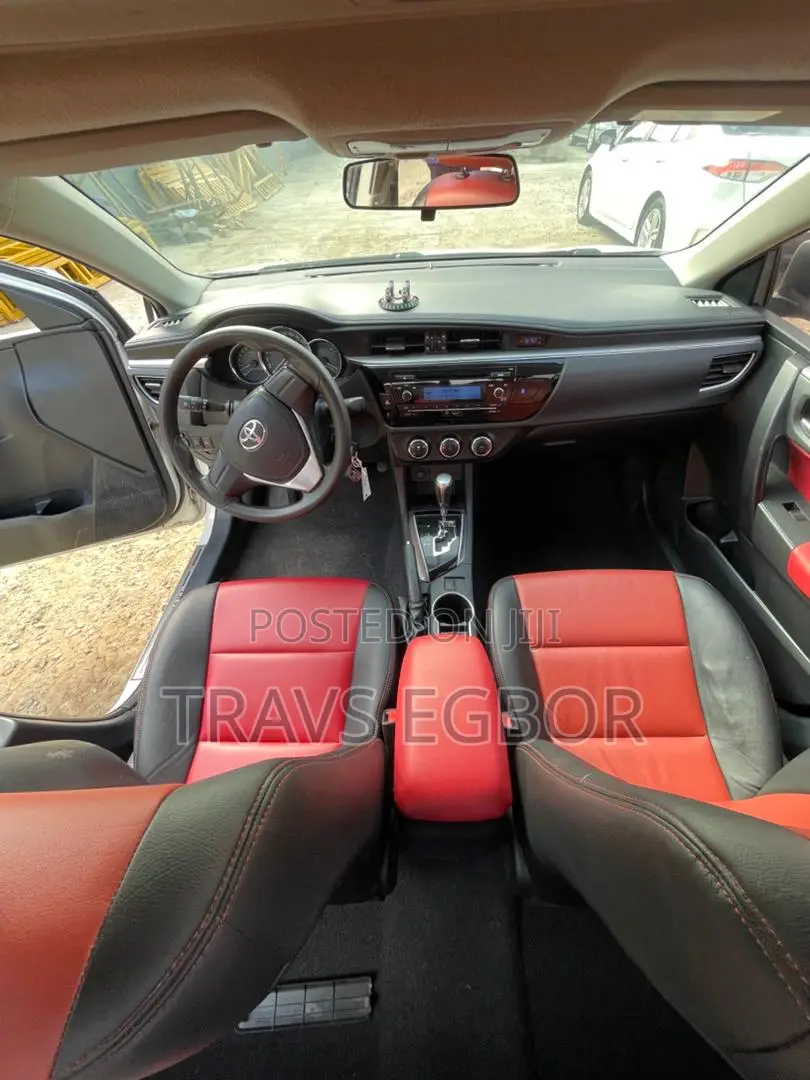 Toyota Corolla 2015 White