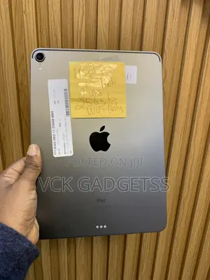 Apple iPad Pro 11 (2018) 256 GB Gray