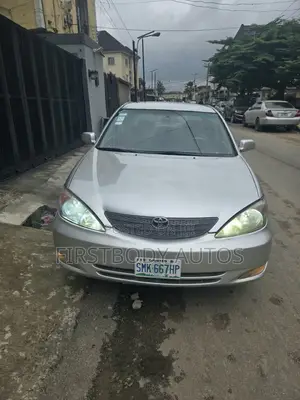 Toyota Camry 2004 Silver