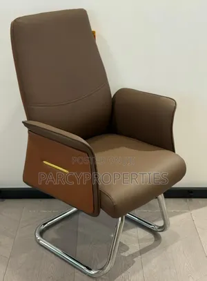Executive Visitor Leather Swivel Chair With Star Legs, 