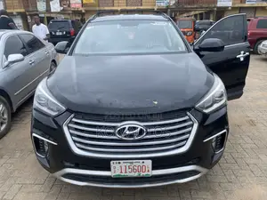 Hyundai Santa Fe 2016 Black