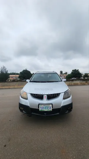 Pontiac Vibe Automatic 2004 Silver