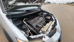 Pontiac Vibe Automatic 2004 Silver
