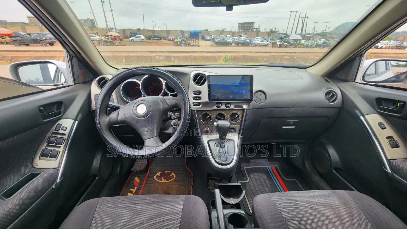 Pontiac Vibe Automatic 2004 Silver