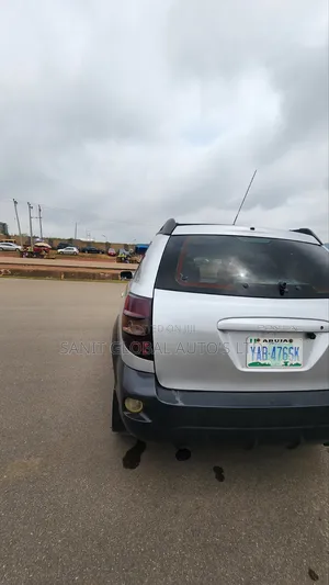 Pontiac Vibe Automatic 2004 Silver