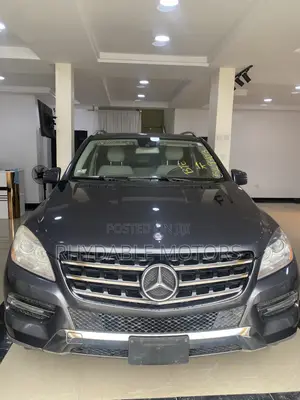 Mercedes-Benz M Class ML350 4MATIC 4dr SUV AWD (3.5L 6cyl 7A) 2015 Gray