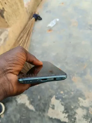 Tecno Spark 8 64 GB Blue