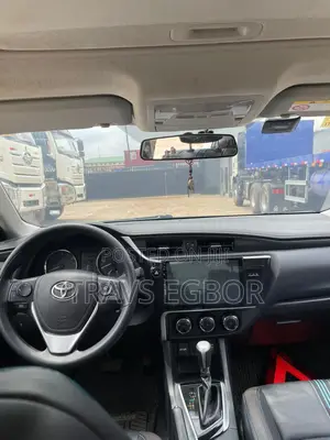 Toyota Corolla 2018 White