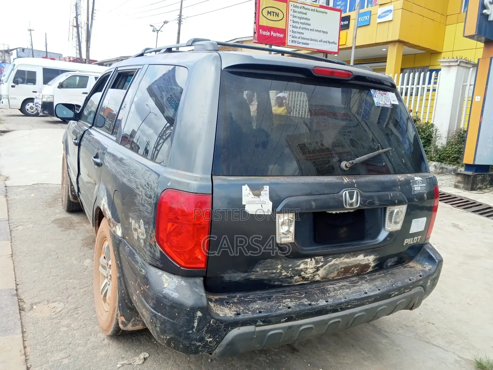Honda Pilot 2004 Blue