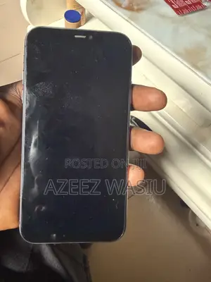 New Apple iPhone 11 64 GB Black