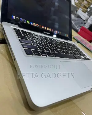 Laptop Apple MacBook 2012 8GB Intel Core i5 SSD 128GB
