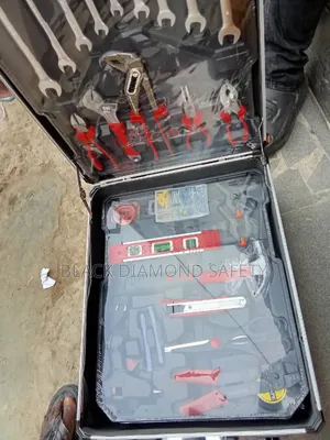 Work Master 699 Pieces Tools Set