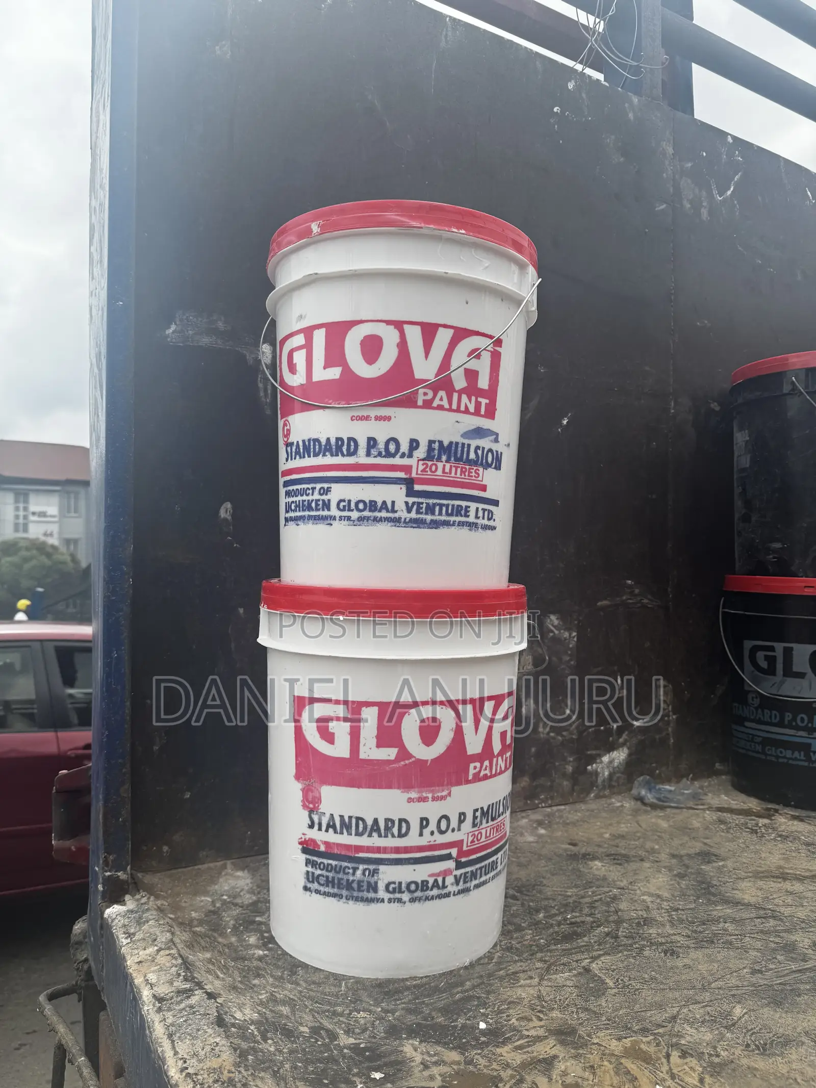 Screeding Paint ( White Glova Paint)