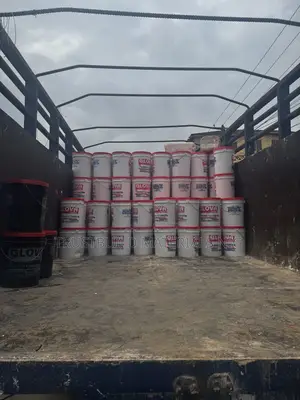 Screeding Paint ( White Glova Paint)