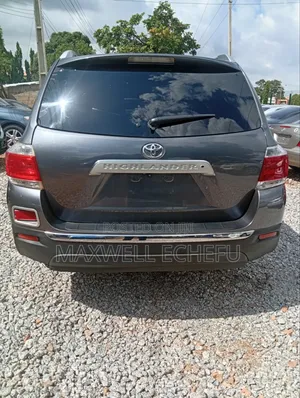 Toyota Highlander 2010 Gray