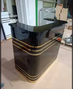 Quality Receptionist Desk