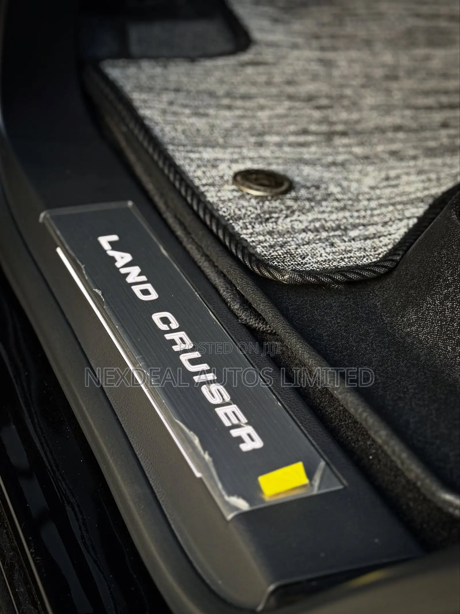 Toyota Land Cruiser LC300 2023 Black