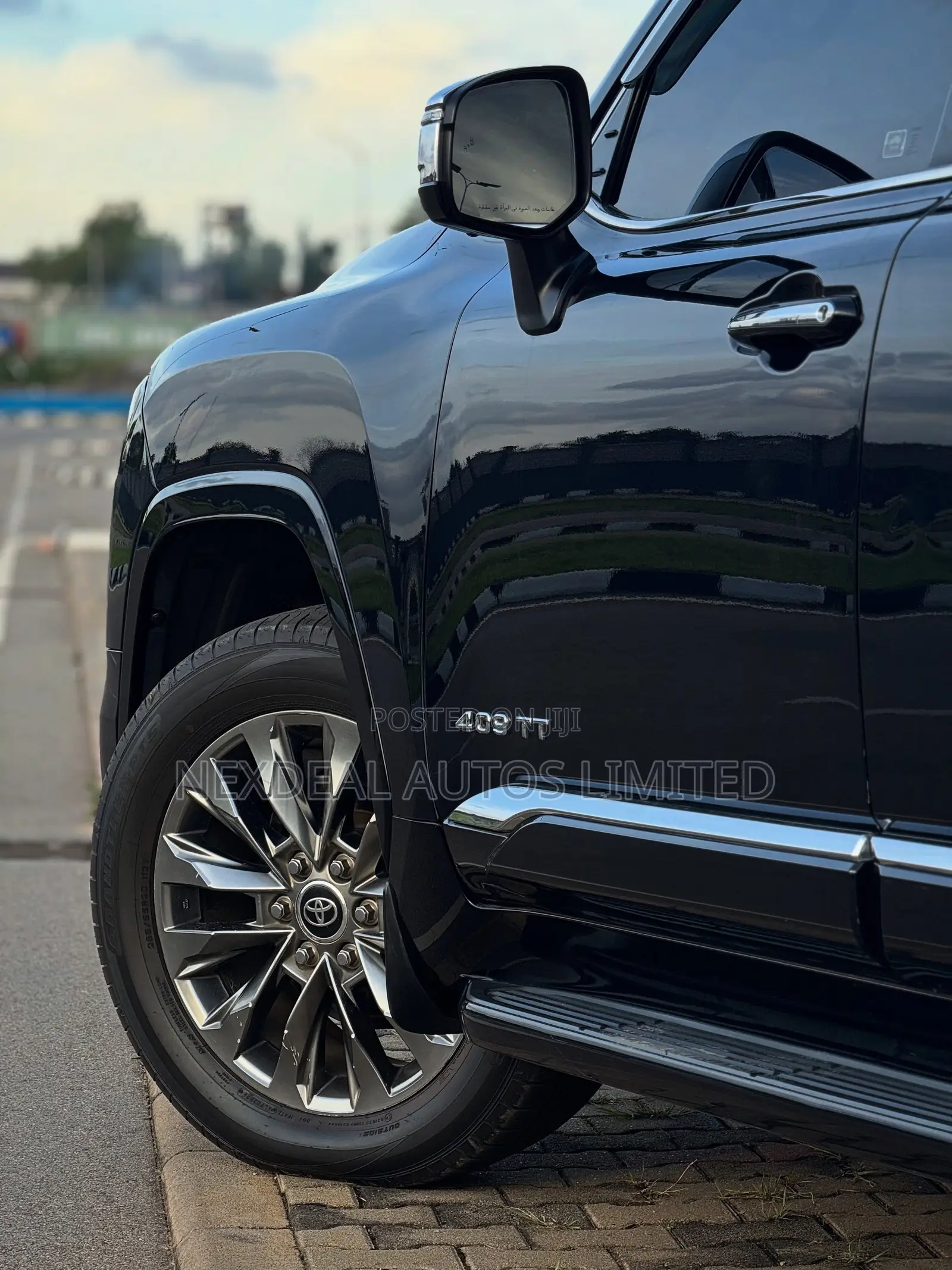 Toyota Land Cruiser LC300 2023 Black