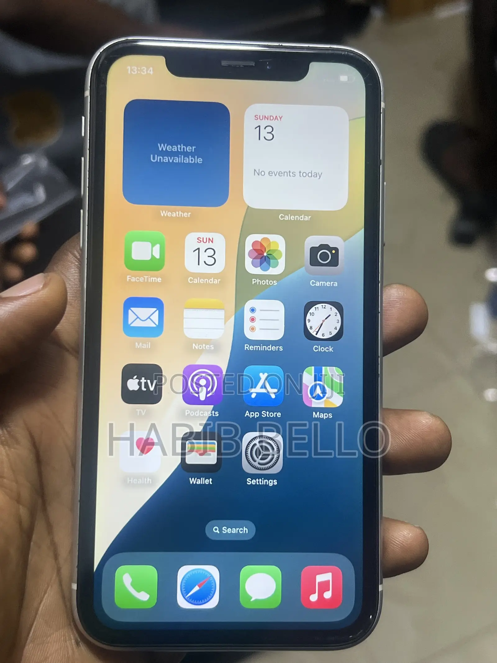 Apple iPhone XR 64 GB White