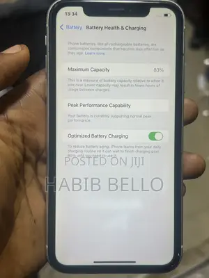 Apple iPhone XR 64 GB White