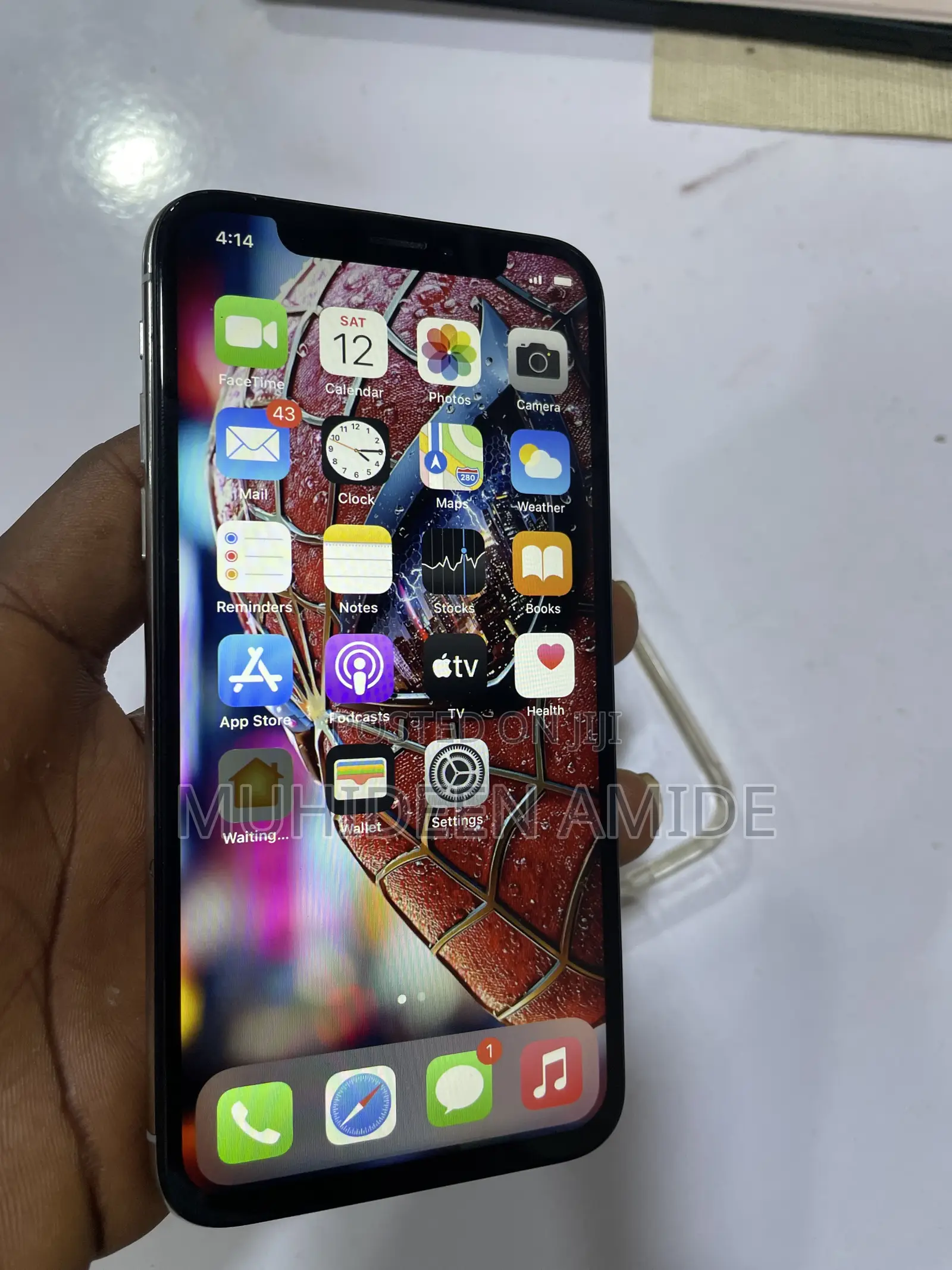 Apple iPhone X 64 GB White