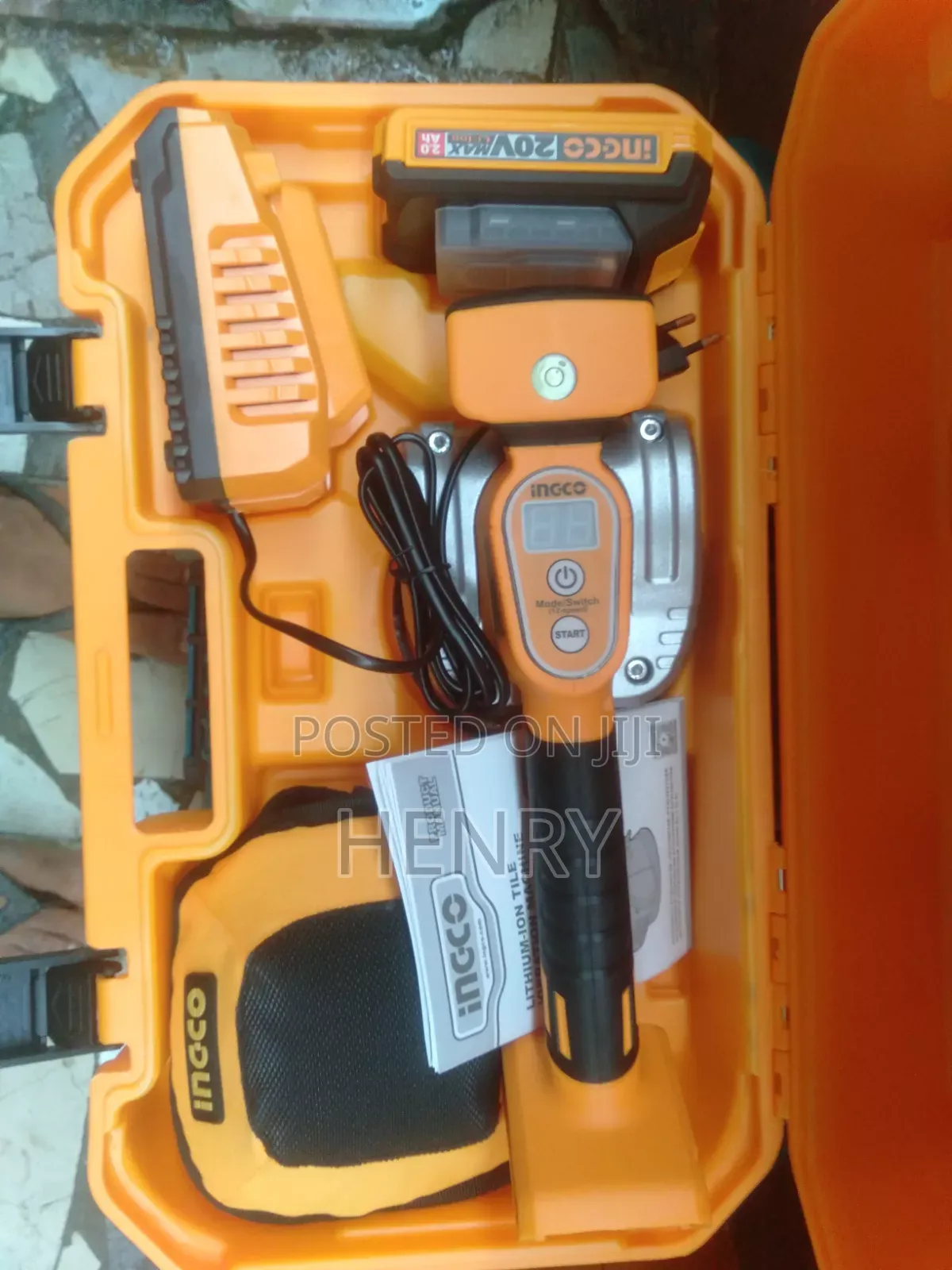 20v Tiles Vibrator