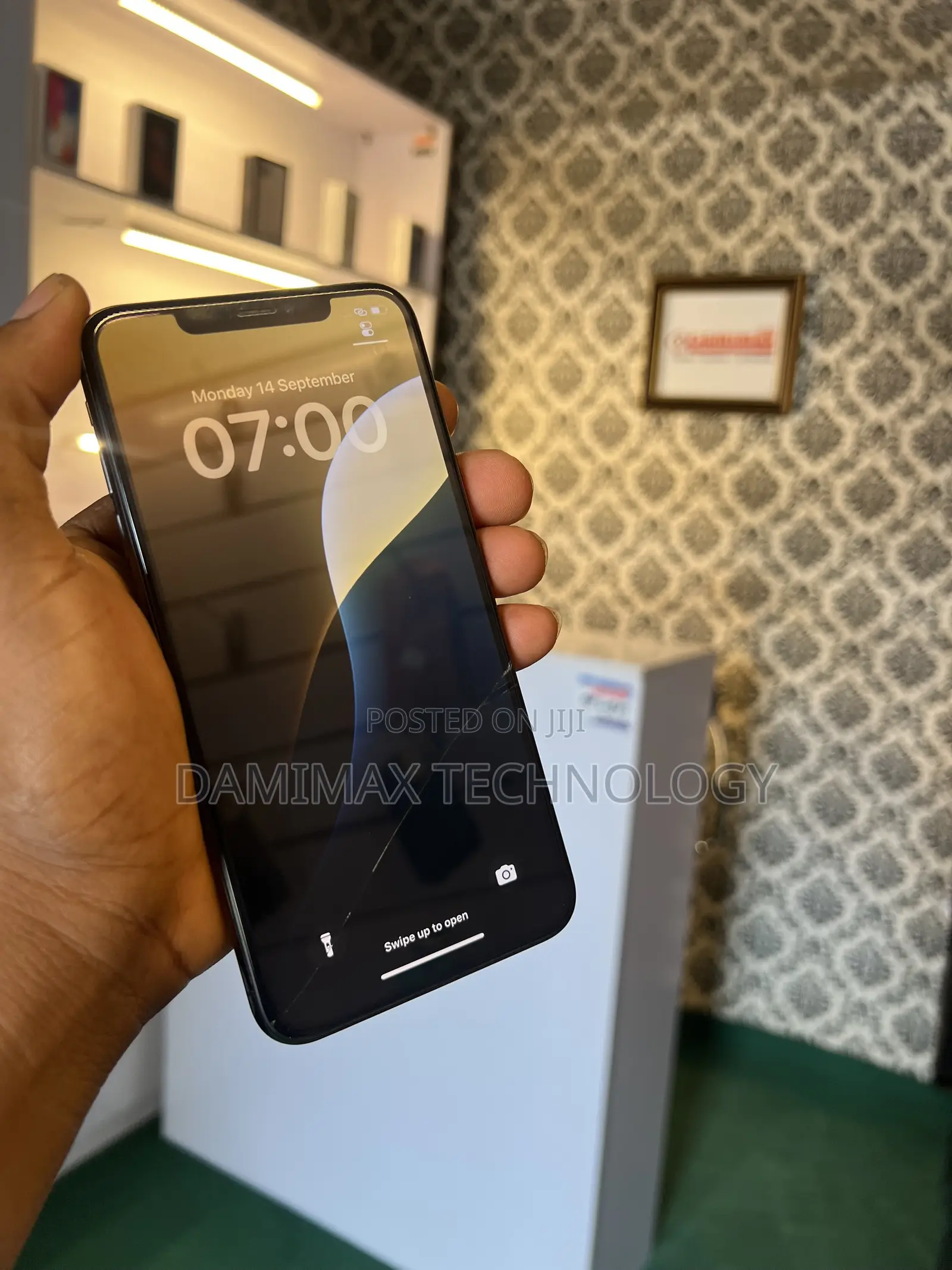 Apple iPhone XS Max 64 GB Black