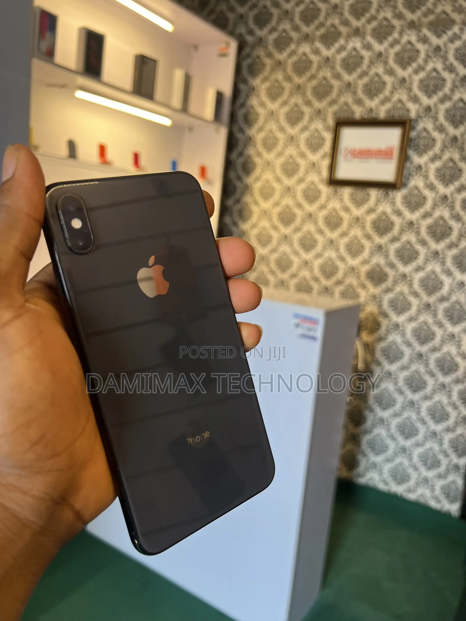 Apple iPhone XS Max 64 GB Black