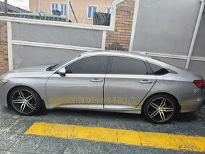 Honda Accord Touring 2.0T 2022 Silver