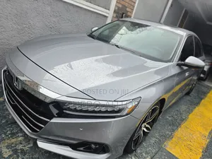 Honda Accord Touring 2.0T 2022 Silver