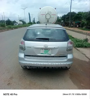 Toyota Matrix 2004 Silver