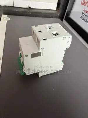 Suntree 32A Double Pole Electrical Breaker – SCB8-63