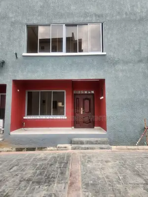 3bdrm Duplex in Old Bodija Est for rent