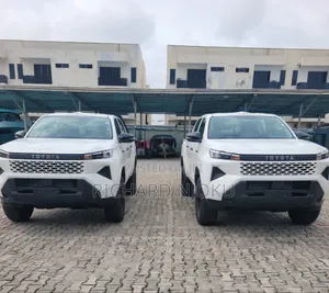 New Toyota Hilux 2026 White
