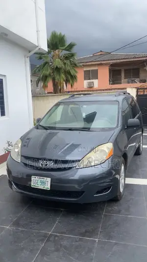 Toyota Sienna 2008 Gray