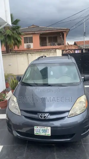 Toyota Sienna 2008 Gray
