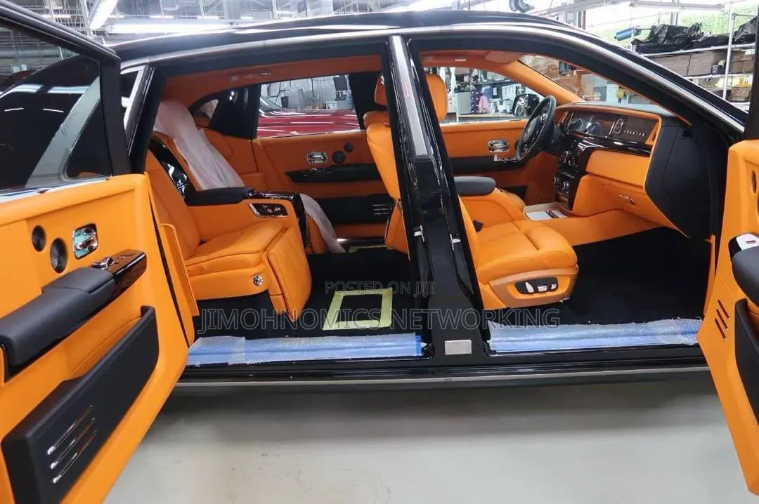New Rolls-Royce Phantom 2026 Brown