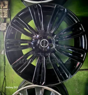 Range Rover Evoque and Velar 22'inch Rims