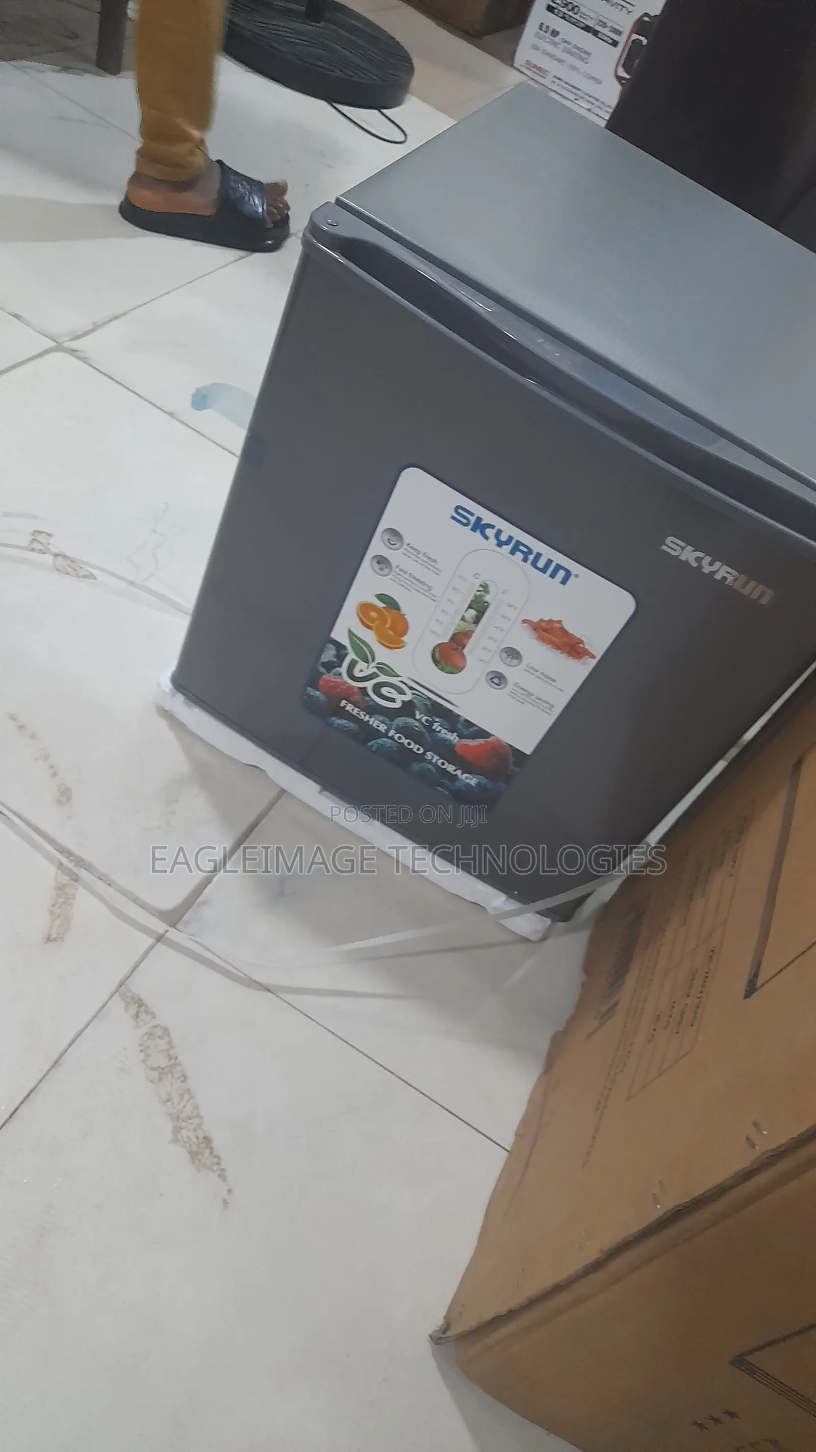 Skyrun BcD-50hw Compact Refrigerator Brand New Condition