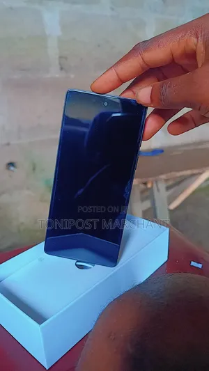 New Mobile Phone 1 TB Black