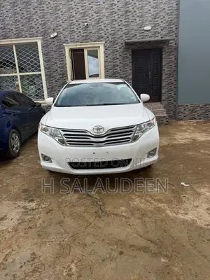 Toyota Venza 2011 White